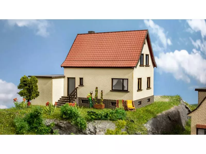 NOCH Siedlungshaus mit Garage H0 6 NOCH Siedlungshaus mit Garage H0 – Bild 4