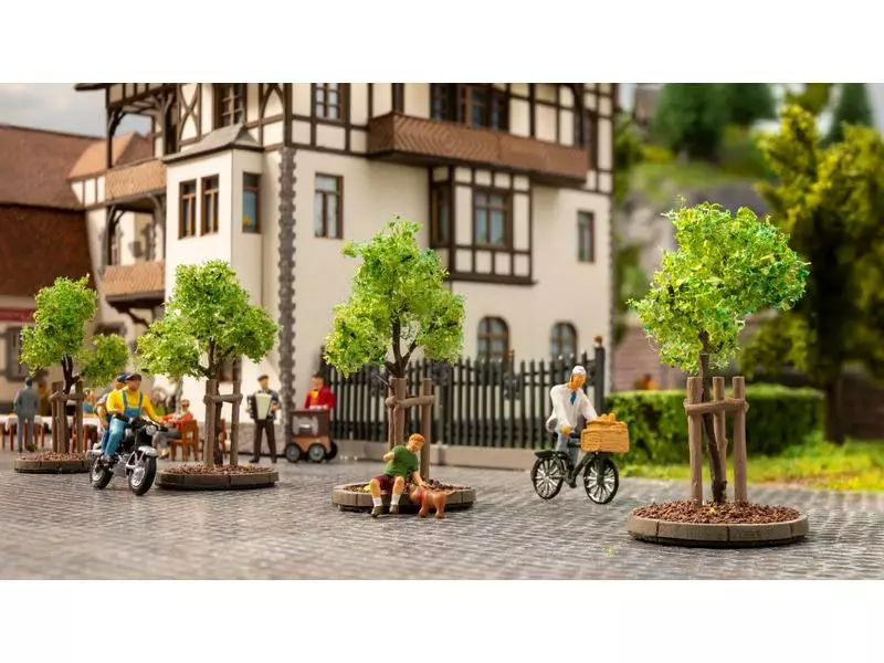 NOCH Junge Bäume mit Baumstützen H0, 6 Stück 4 NOCH Junge Bäume mit Baumstützen H0, 6 Stück – Bild 2