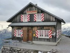 NOCH Bergrestaurant Grosser Mythen Laser-Cut Bausatz, H0 7 NOCH Bergrestaurant Grosser Mythen Laser-Cut Bausatz, H0 -Modelleisenbahnen Verkäufe 56587009 xxl