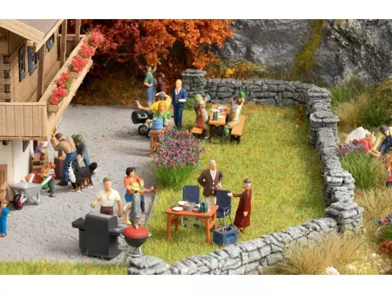 NOCH Figuren Grill-Party 18 Stück, H0 4 NOCH Figuren Grill-Party 18 Stück, H0 – Bild 2